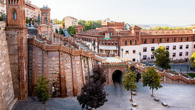 03_Paseo_del_Ovalo_Teruel_Escalinata.jpg